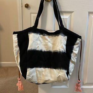 Mercado Global Canvas Tote